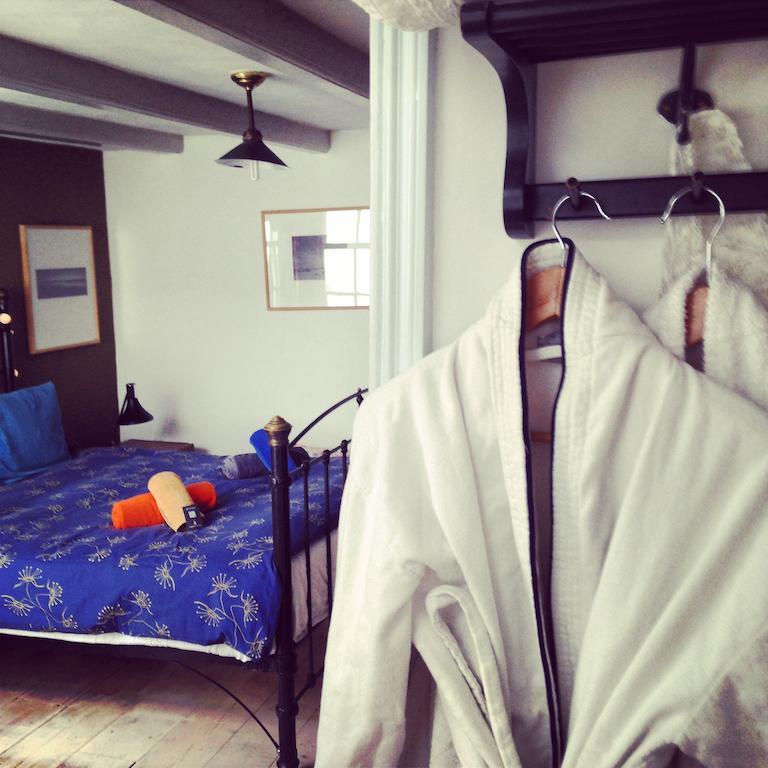 The Blue Sheep Bed & Breakfast アムステルダム 部屋 写真