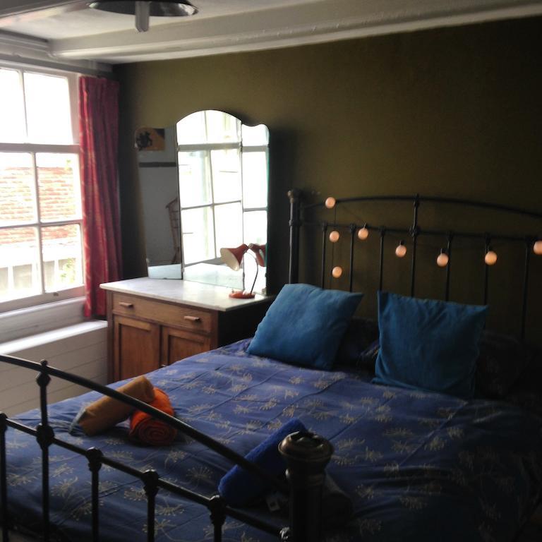 The Blue Sheep Bed & Breakfast アムステルダム 部屋 写真